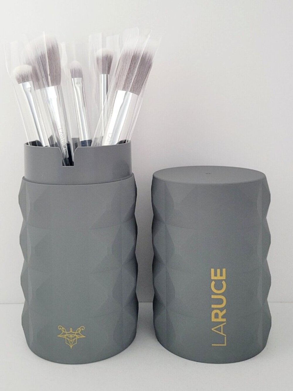 LARUCE Beauty - Christine - Makeup Brush Set With Holder - New!